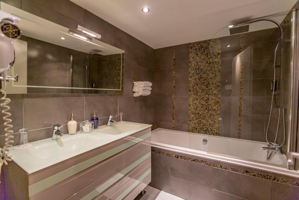 Hotel Relais Saint Jean Troyes photo