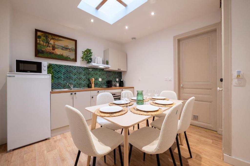 Charming House in Reims - 4