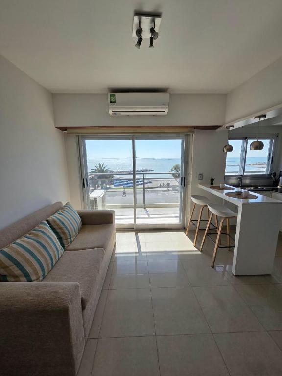 Al Mar Varesse - 2