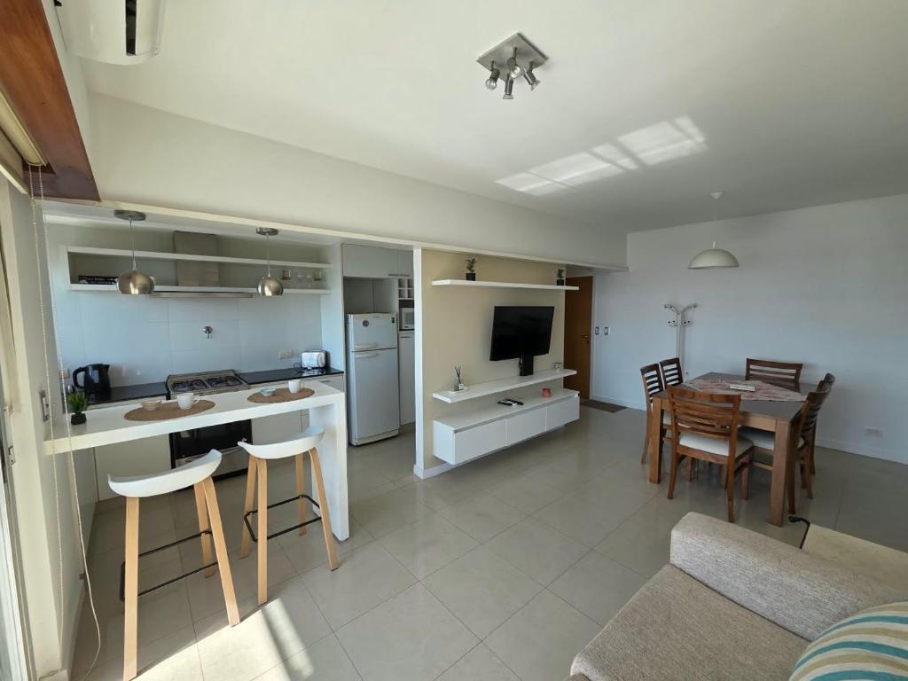 Al Mar Varesse - 4