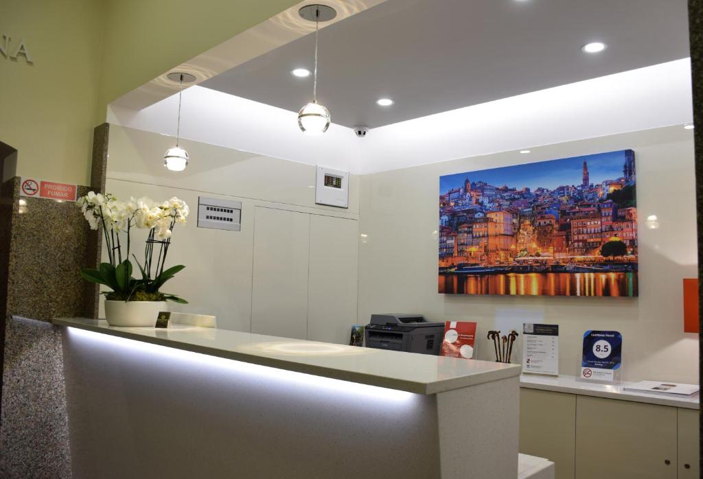 Lusitana Hotel photo