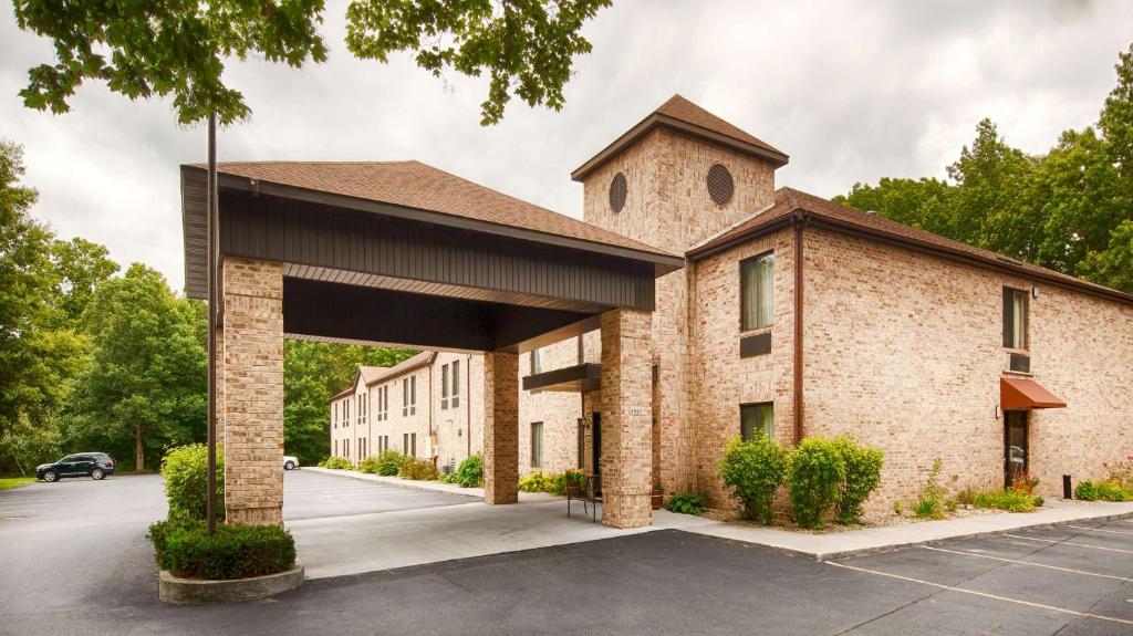 Best Western Plaza Hotel Saugatuck photo