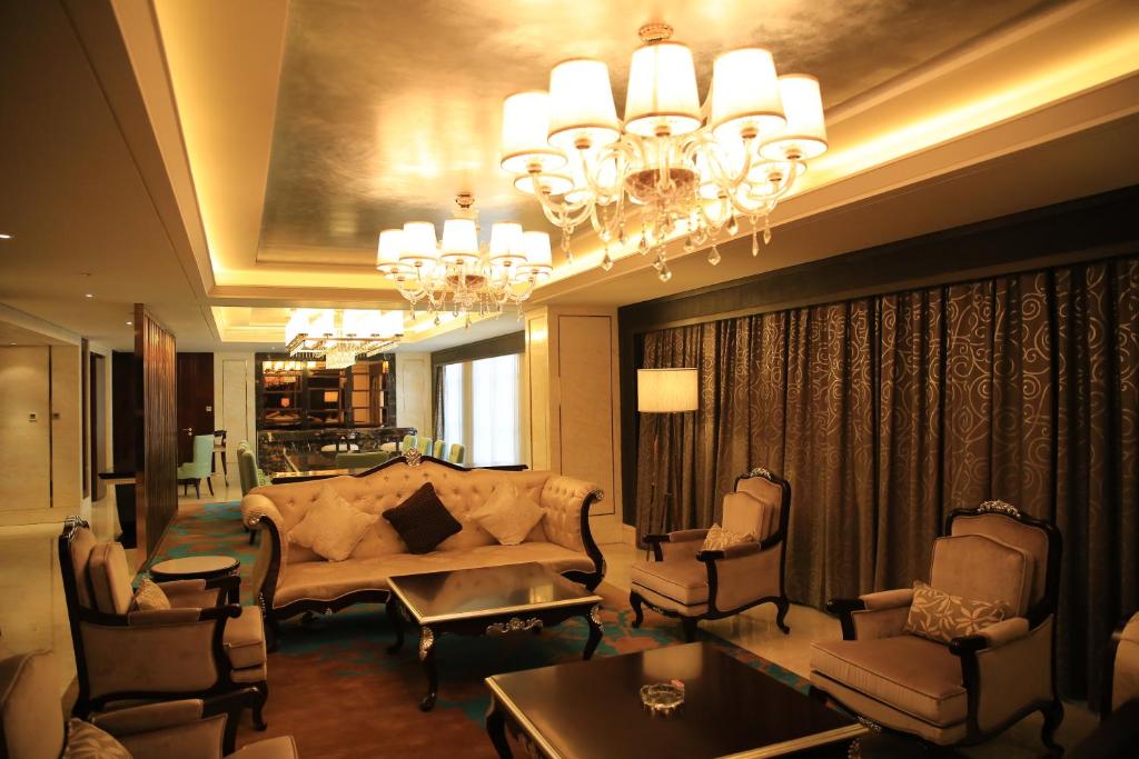 Ramada Yiyang Taojiang