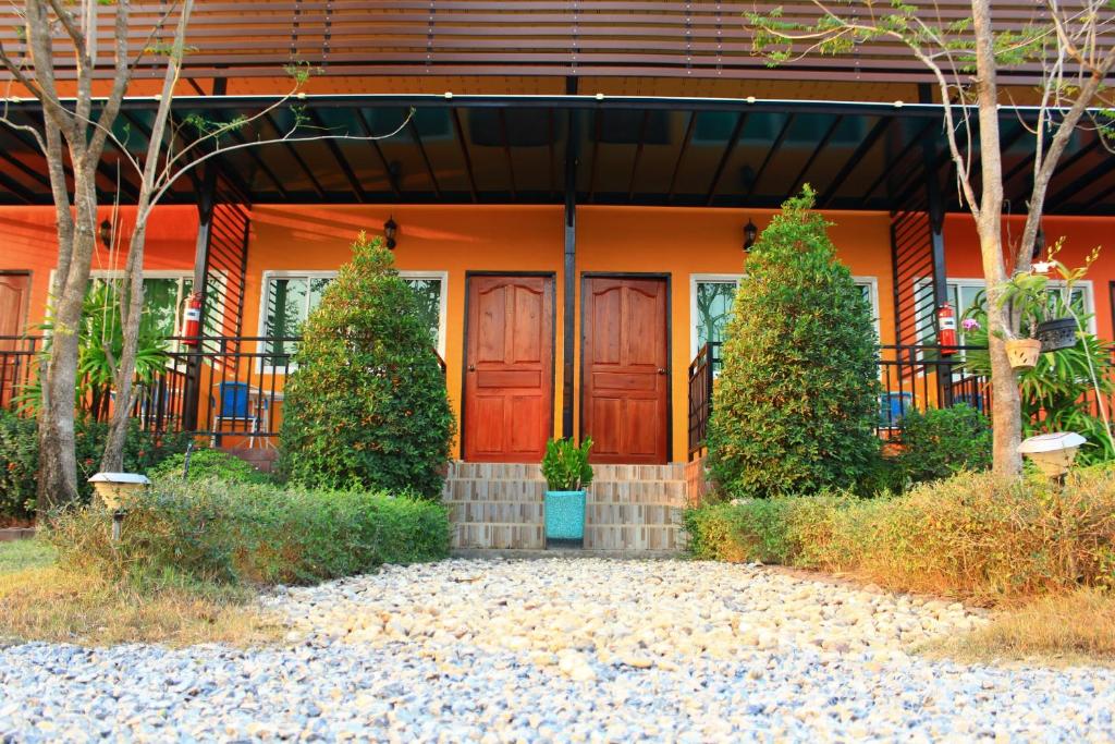 Entrance, Navy Sisatchanalai in Sukhothai