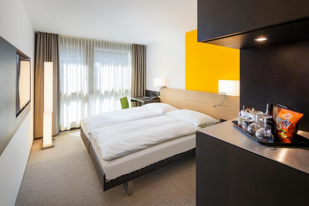 2. 호텔 취리 바이..