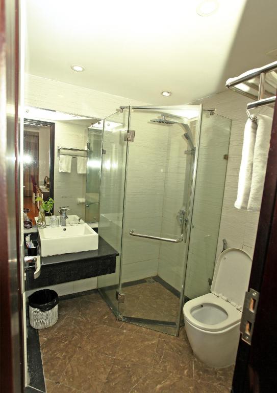Seoul Hotel Doi Can photo