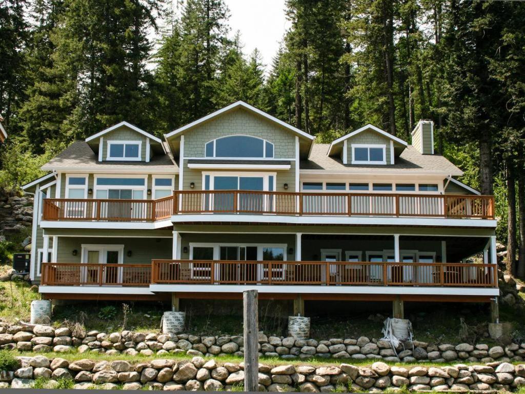 Beautiful Lakefront Custom, Coeur d'Alene