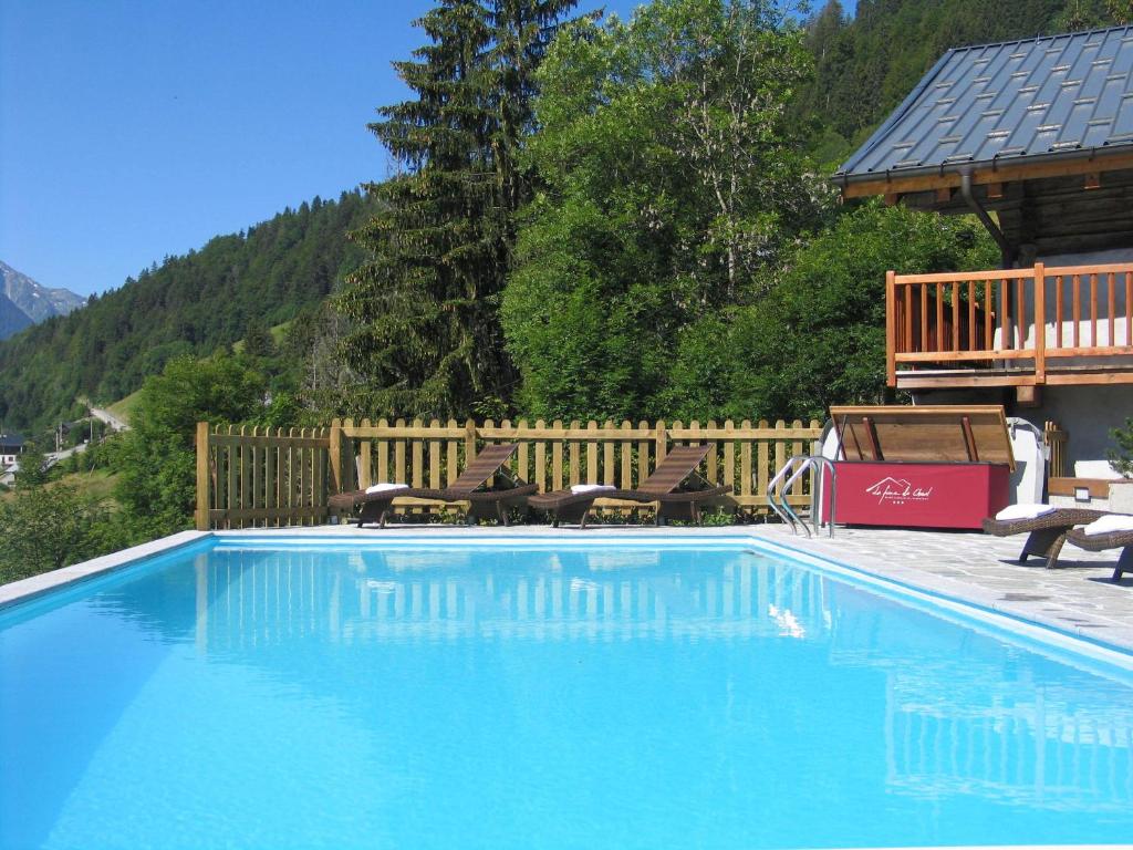 スイミングプール