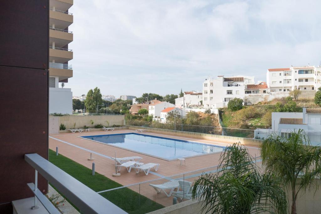 Akisol Lagos In II, Lagos