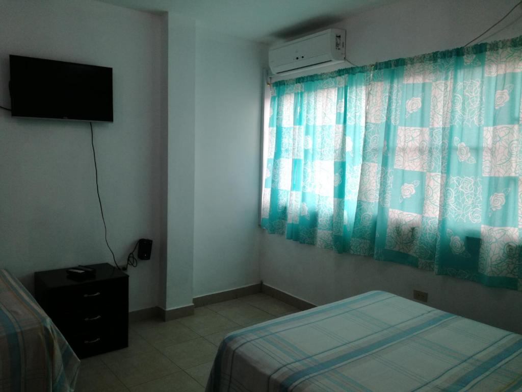 Francisco Habitaciones photo