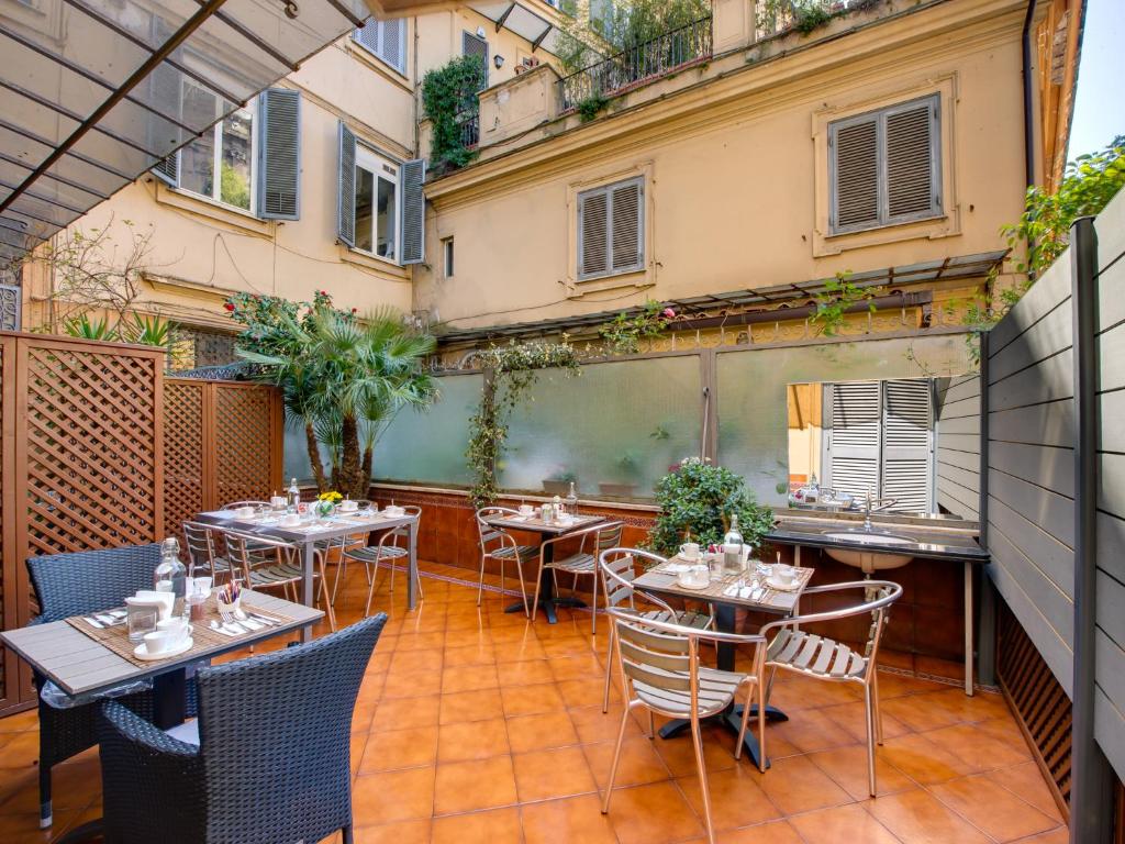 Lh Royal Suites Terrace photo