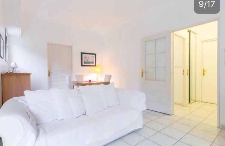 St JEAN CAP FERRAT ELEGANT ESCAPE LOGGIA WALK TO SEA - 3