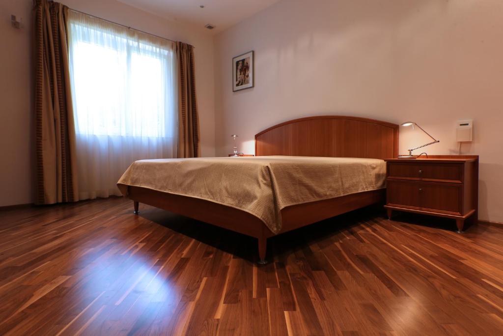 Apartment-Oberlaa photo