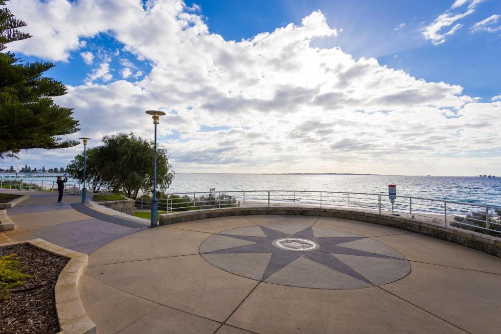 Coastal By Rockingham Apartments photo
