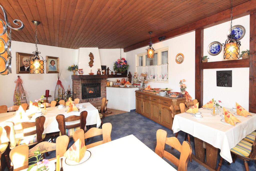 Cafe Maria - Pension - B&B - 2