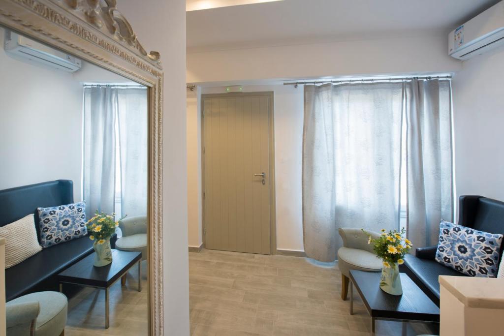 Rose Suites photo