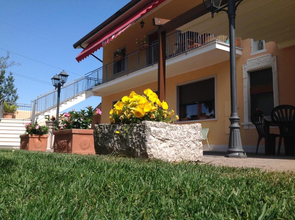 B&B Acero Rosso photo
