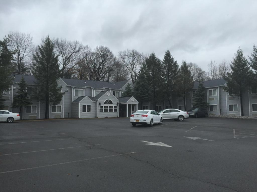 Super 8 By Wyndham Schenectady/albany Area Photo 27