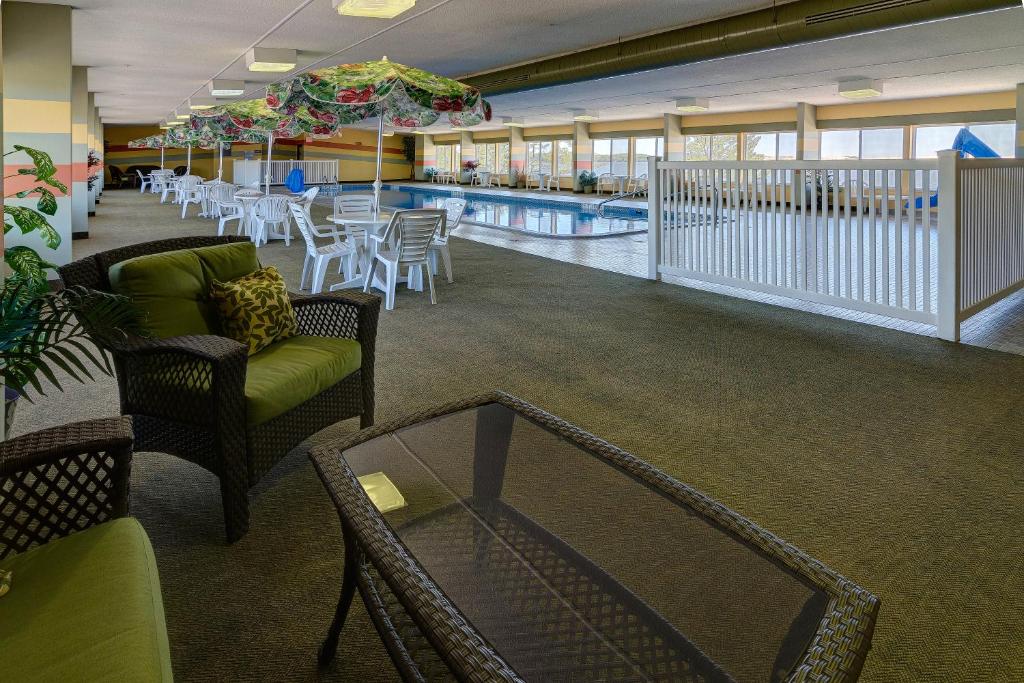 Dunes Waterfront Resort photo