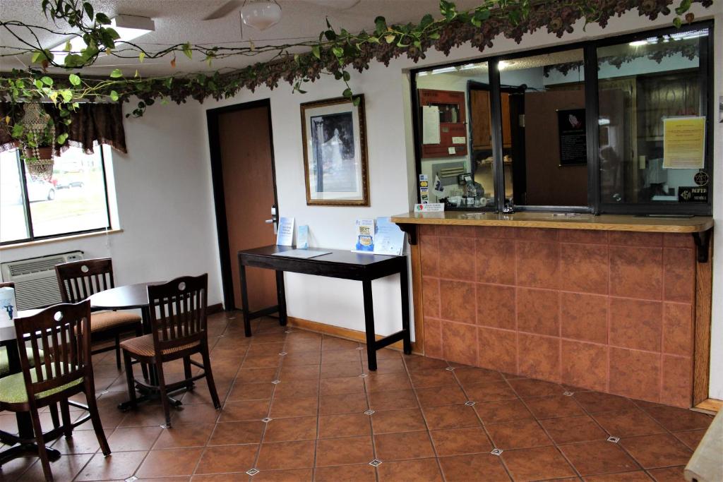 ไนต์ อินน์ - แอลบานี จอร์เจีย (Knights Inn - Albany, GA)