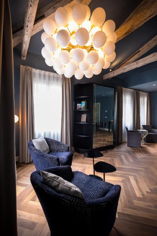 Venice Liassidi Wellness Suites room