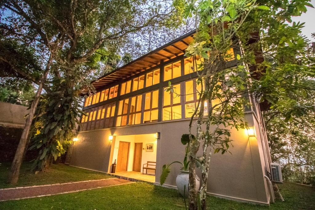 キングス パビリオン - img