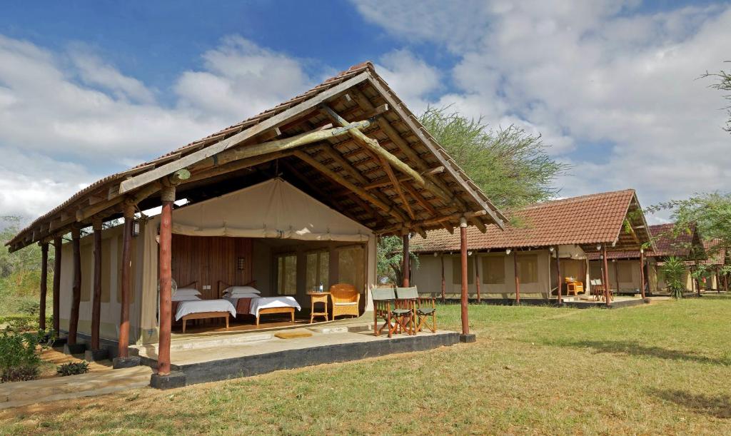 Ashnil Aruba Lodge, Tsavo