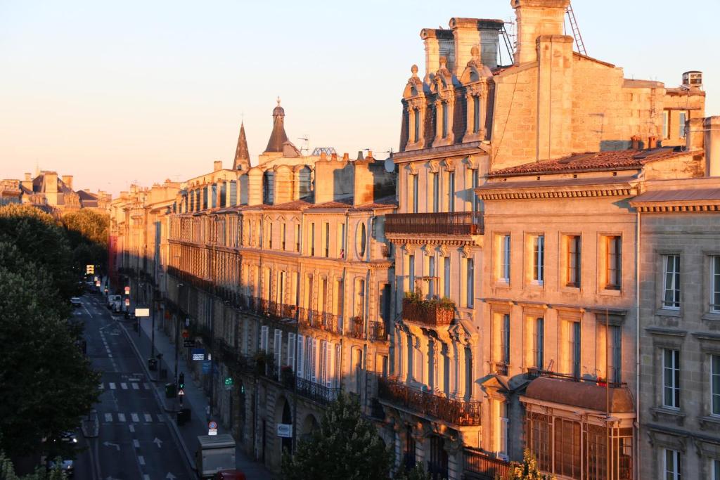 Surrounding environment, Bordeaux Terrace in Bordeaux