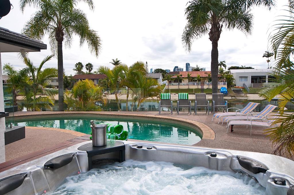 Mermaid Waters Hotel in Australia