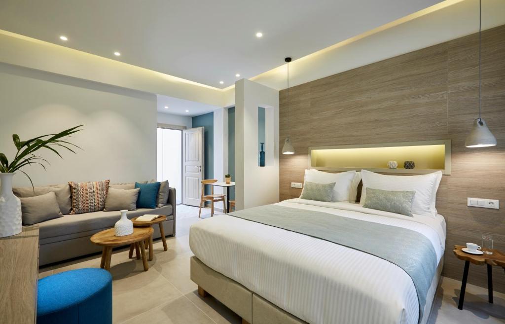 Fileria Suites — Hotel rooms in Oia, South Aegean