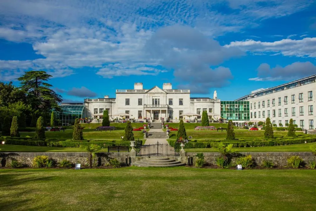 Radisson Blu St. Helen's Hotel, hotel in Stillorgan