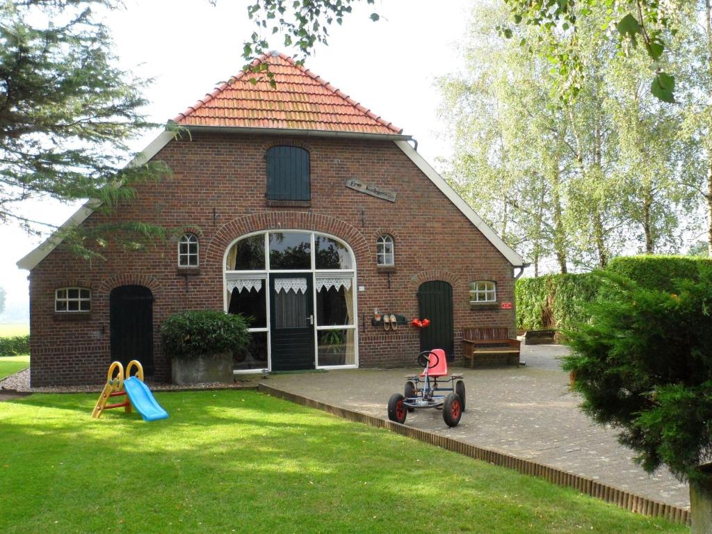 Detached farmhouse with play loft
