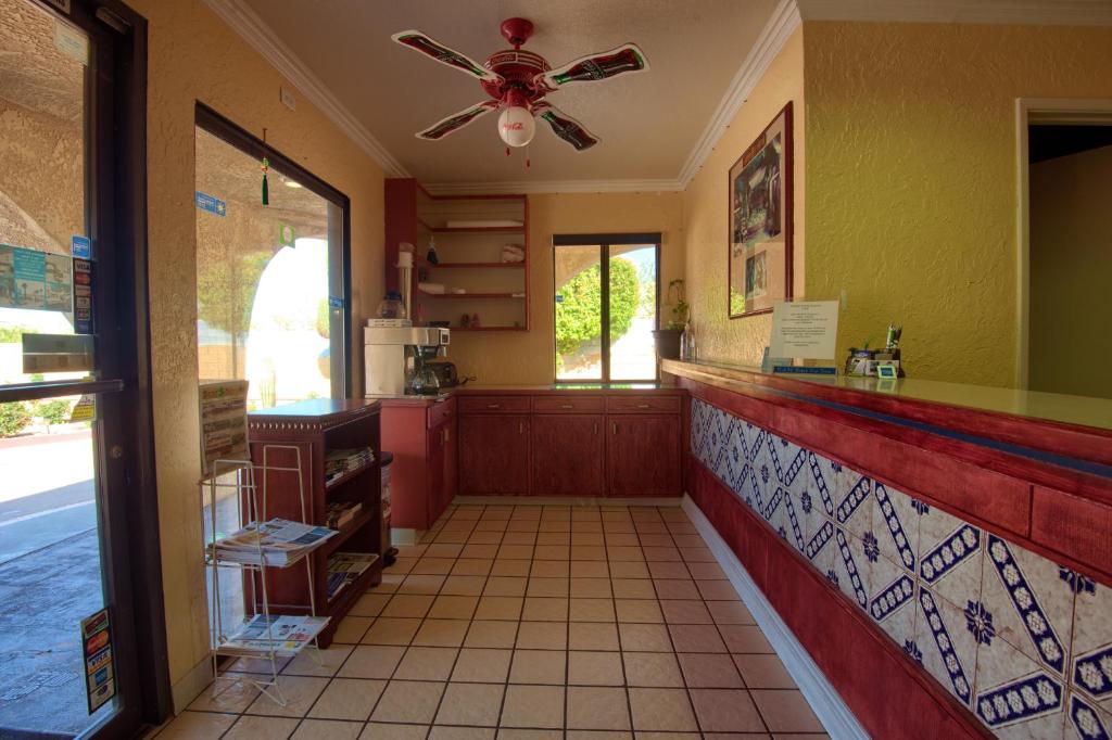 Americas Best Value Inn & Suites Joshua Tree National Park photo