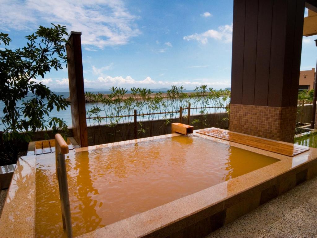 Hot spring bath