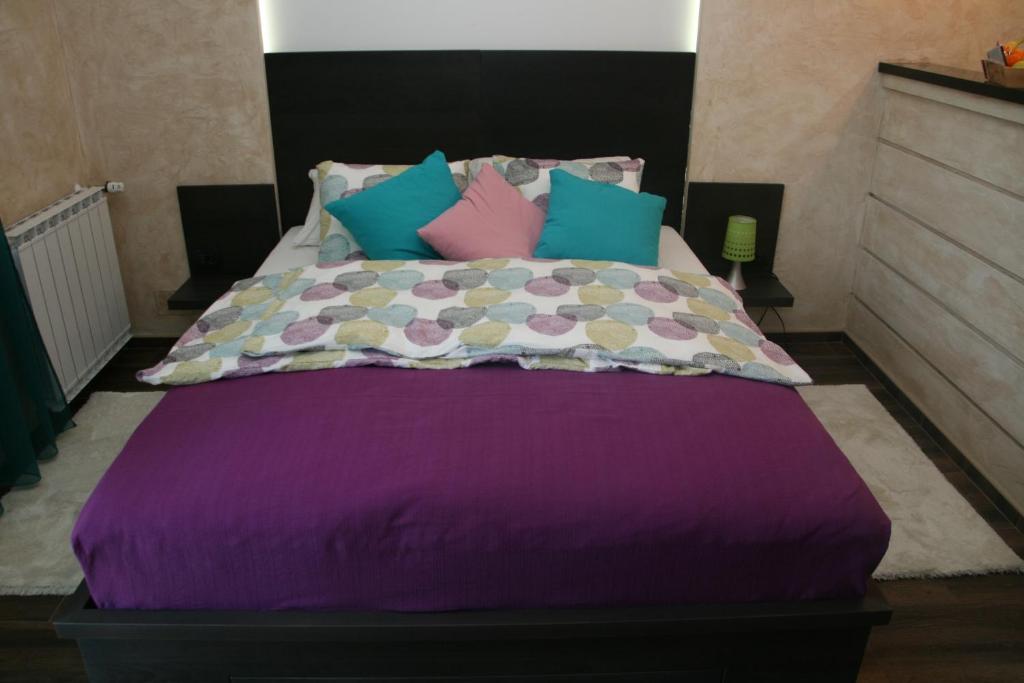 Lola Apartments photo