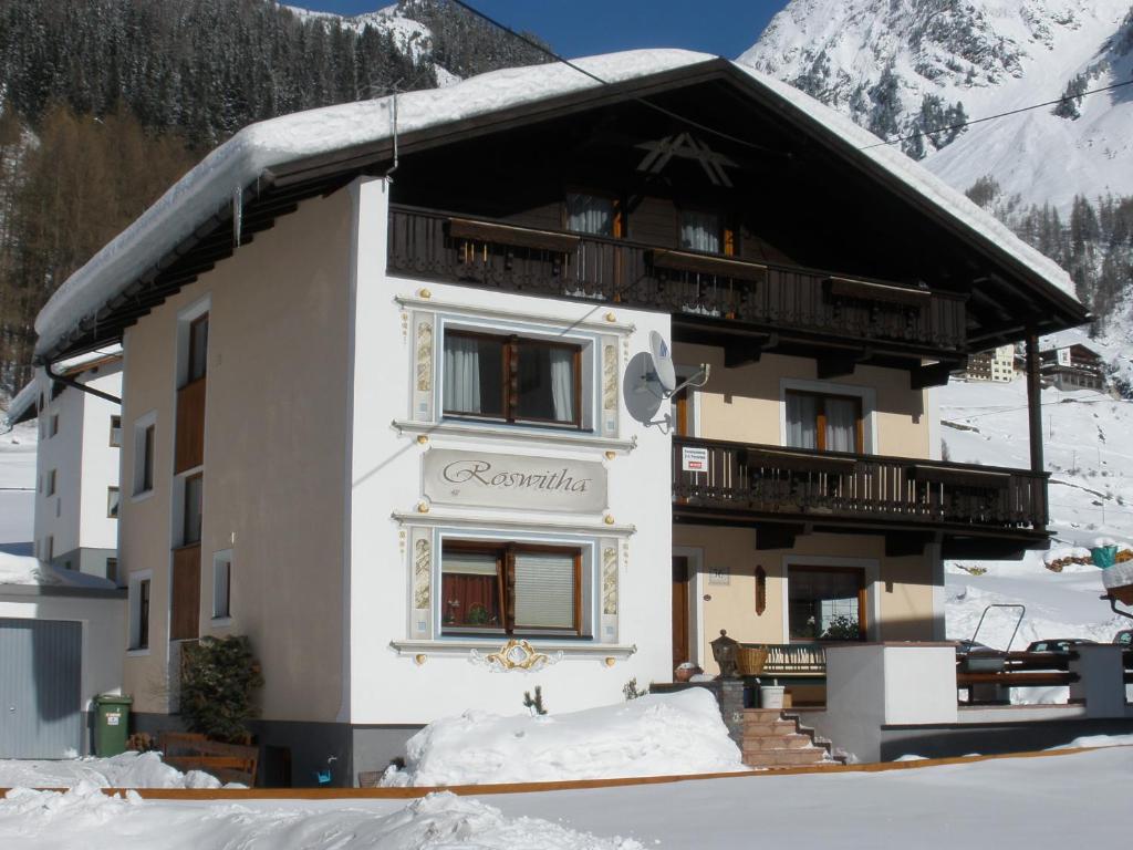 Haus Roswitha, Gries