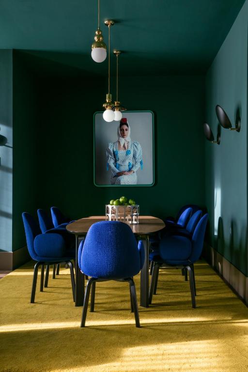 Bar/lounge