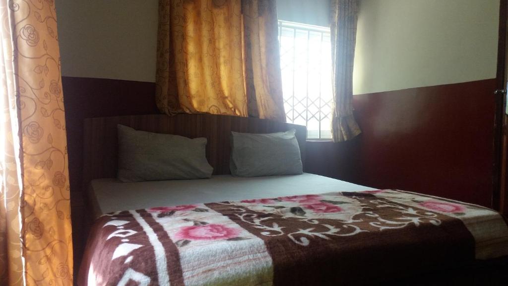Adinkra City Hotel — Hotel in Kasoa