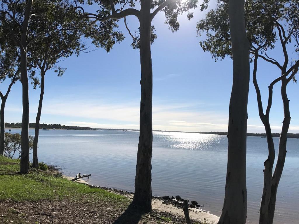 Kingfisher Caravan Park photo