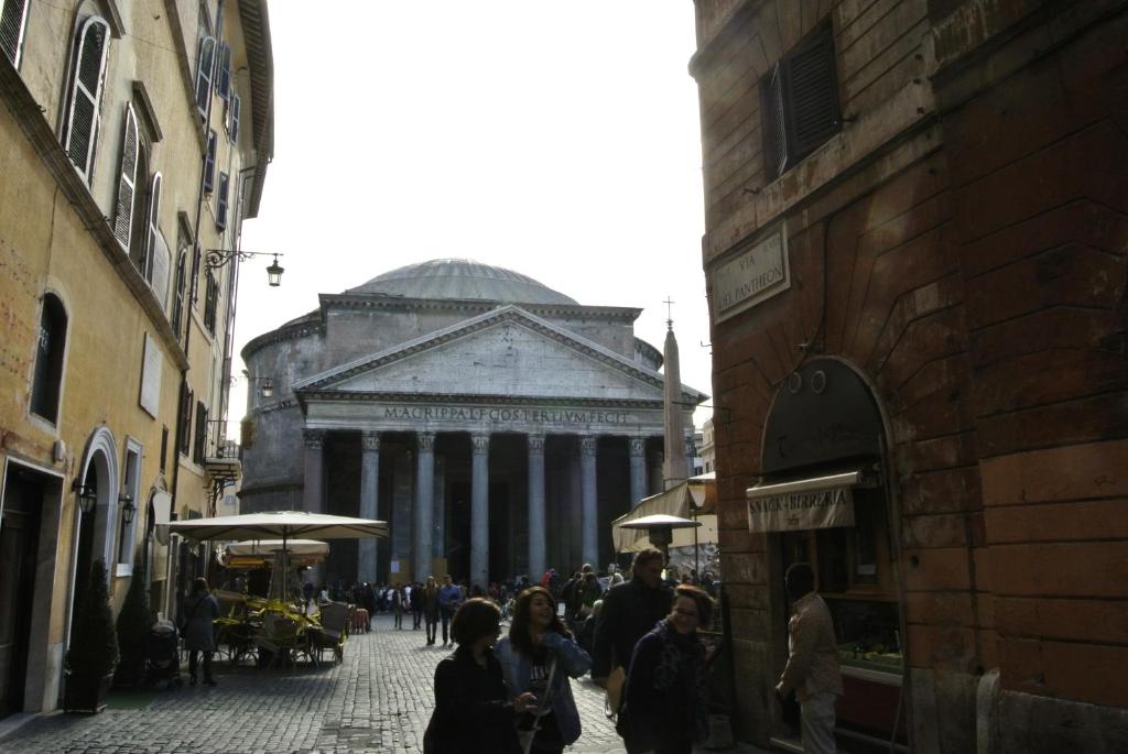 Pantheon Domus Valentino - 4