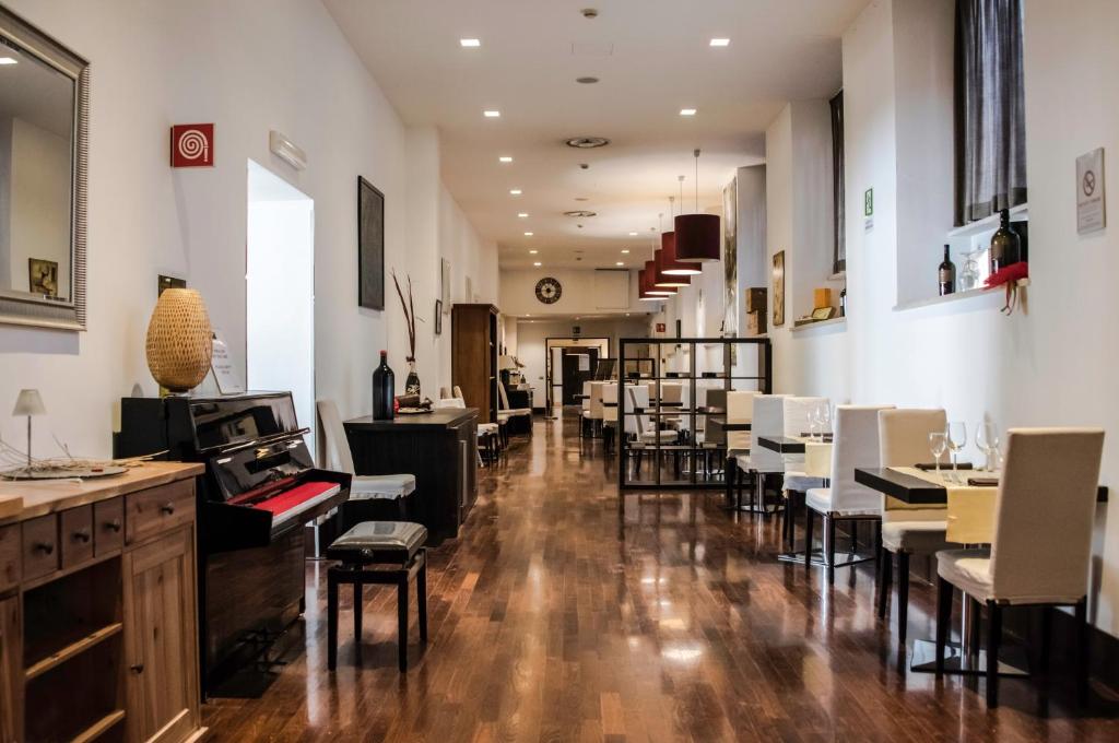 Restaurant, LH Hotel Roma Montemario in Rome