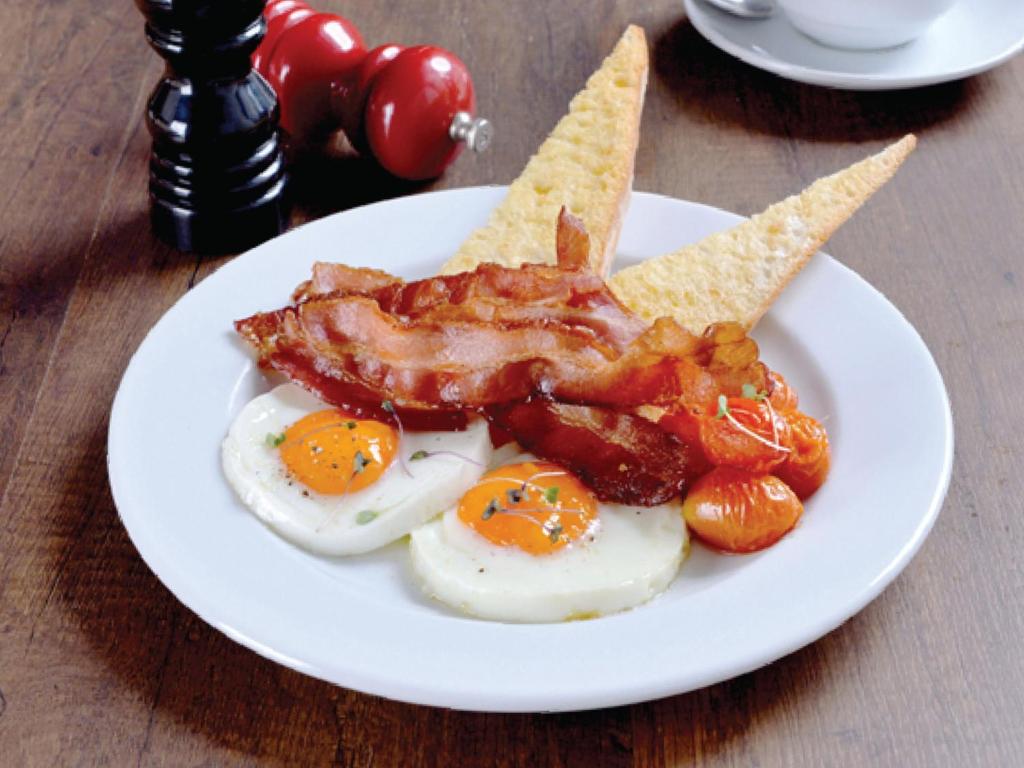 อาหารและเครื่องดื่ม