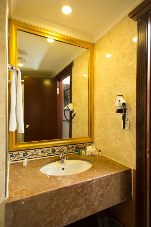 İstanbul Topkapi Inter Istanbul Hotel Additional