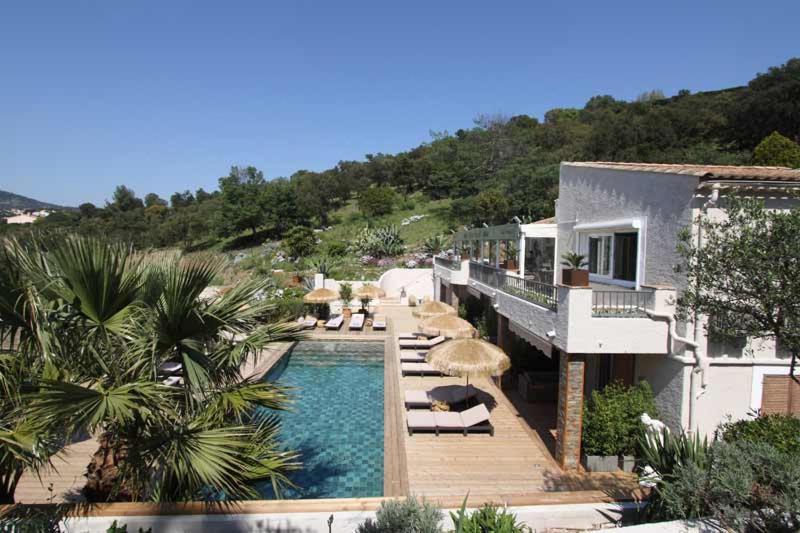 Villa Tricoli B&B avec Piscine - 3