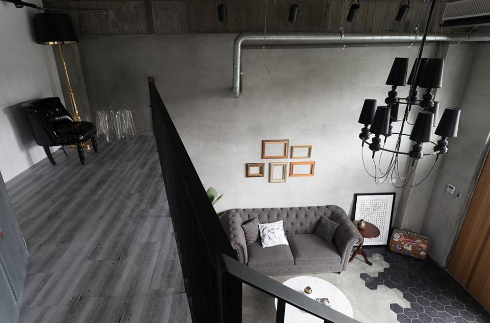 Shared lounge/TV area