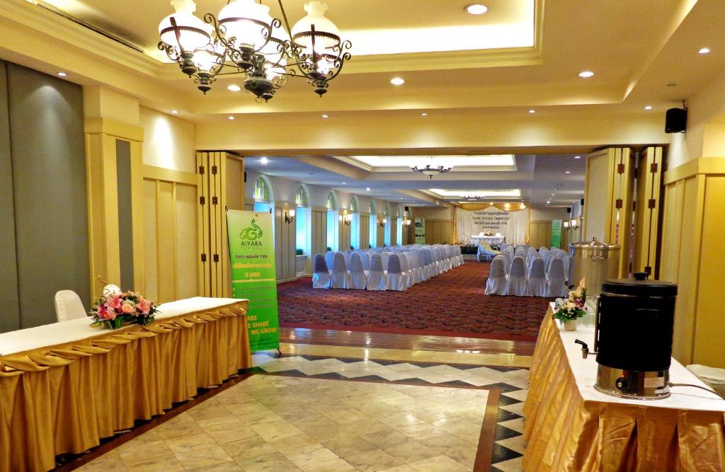 Banquet hall