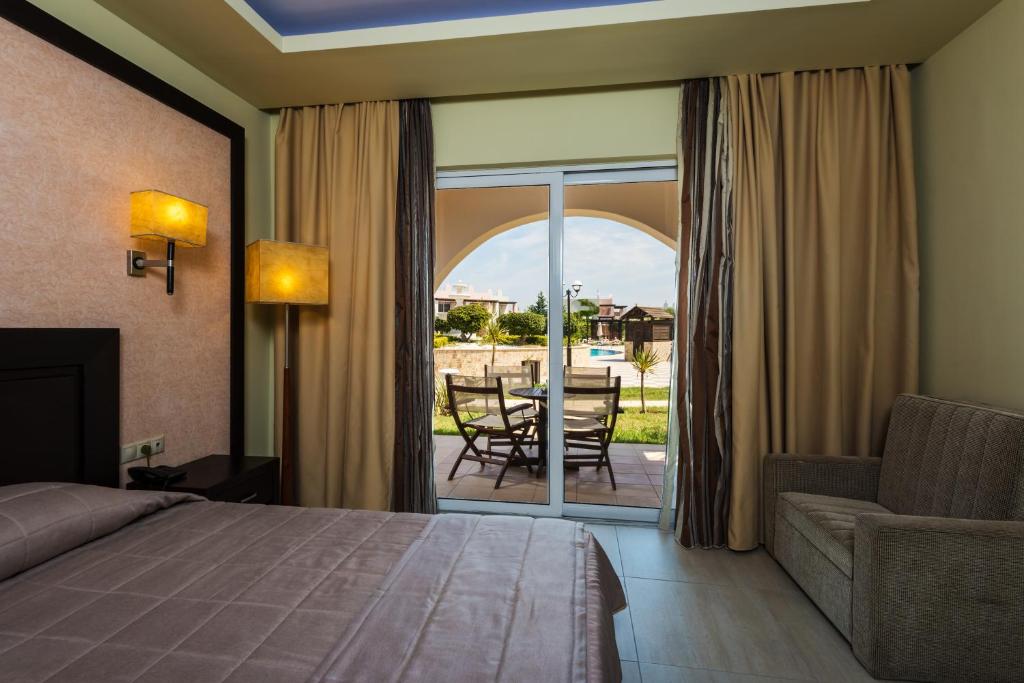 Gaia Palace — Hotel rooms in Mastichari, South Aegean