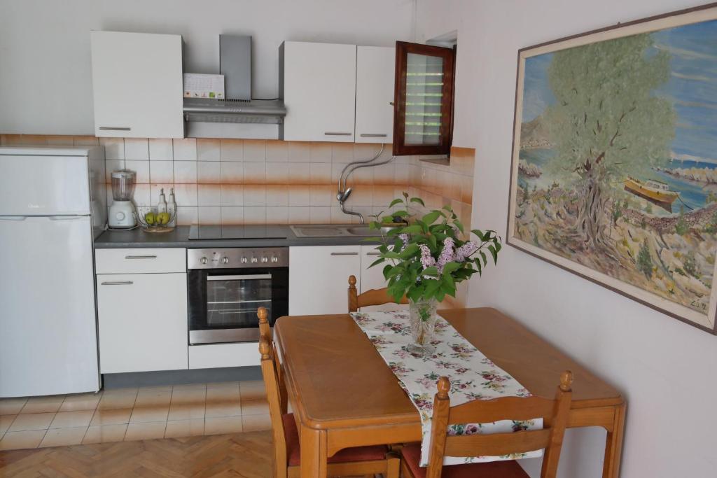Apartment Lavanda — Hotel in Zadar