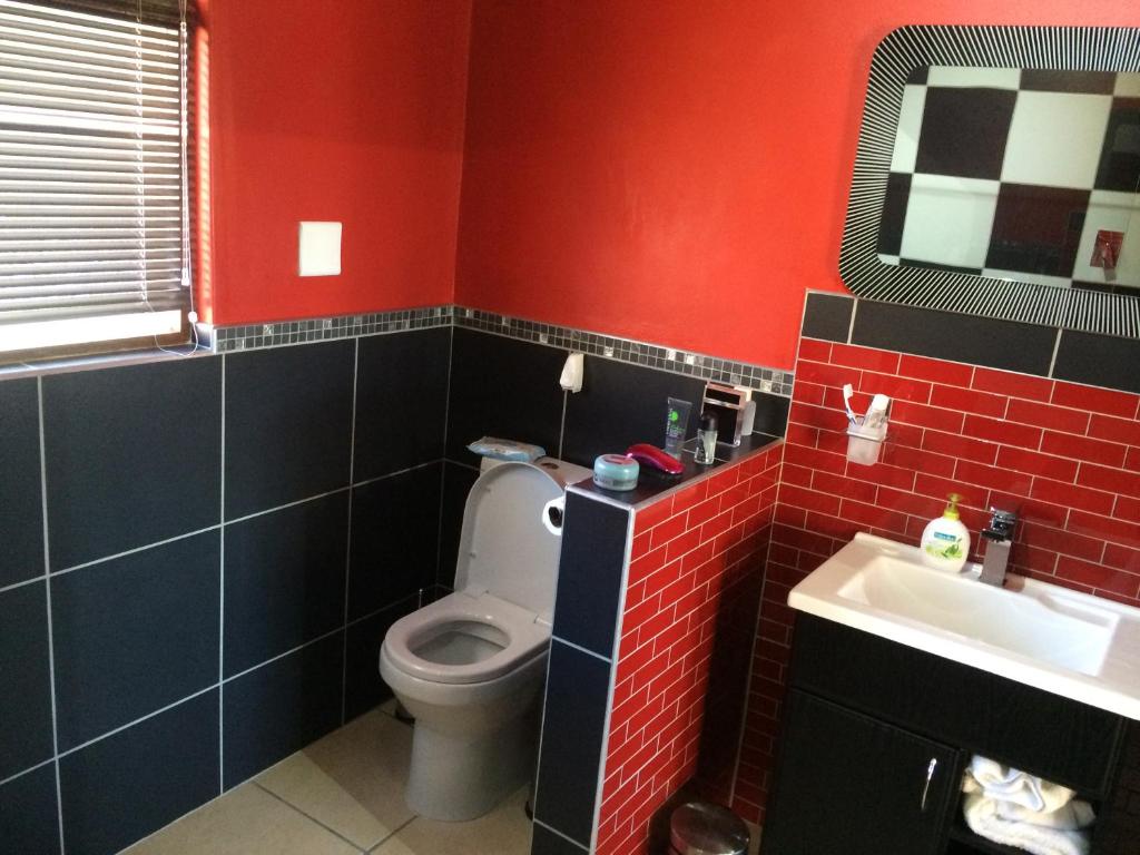 21 Klein Karoo St photo