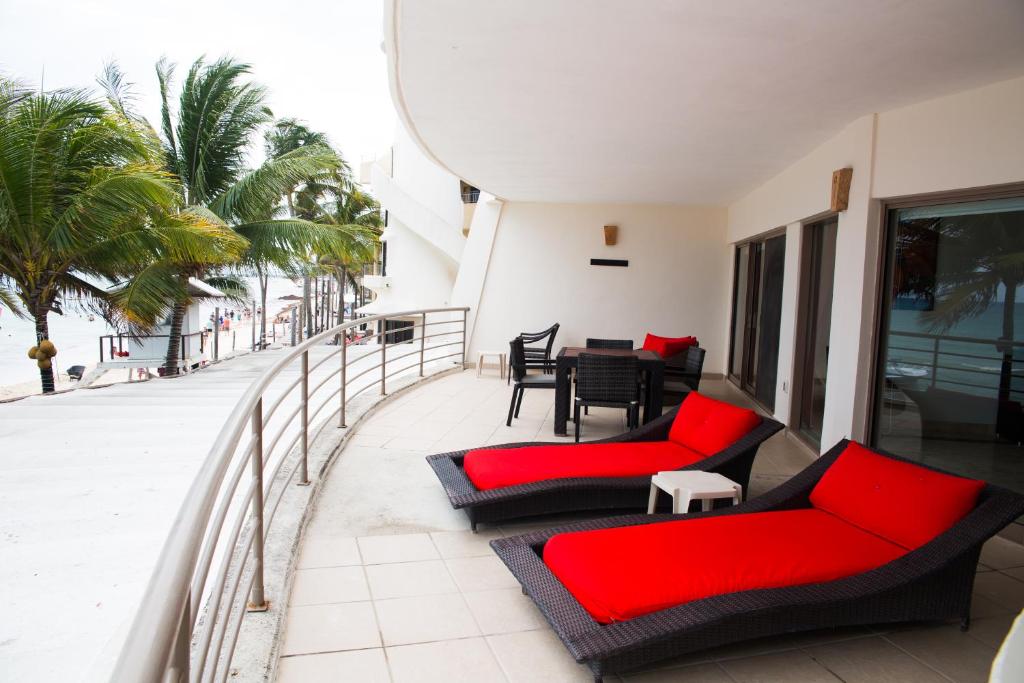 Ocean Front Corto Maltes 104 in Downtown photo